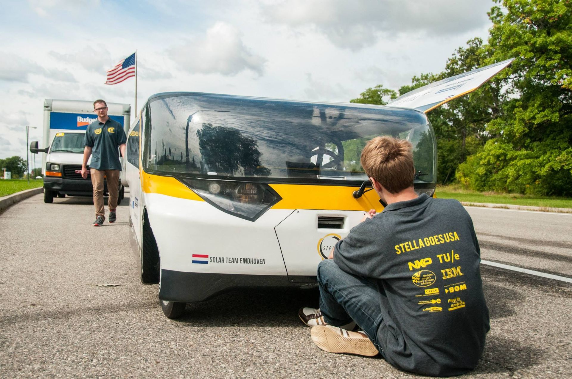 World's first solar-powered campervan, world record set by Stella Vita World's first solar-powered campervan, world record set by Stella Vita