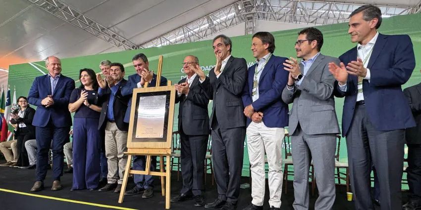World's largest single-phase pulp mill, world record in Inocência, Brazil