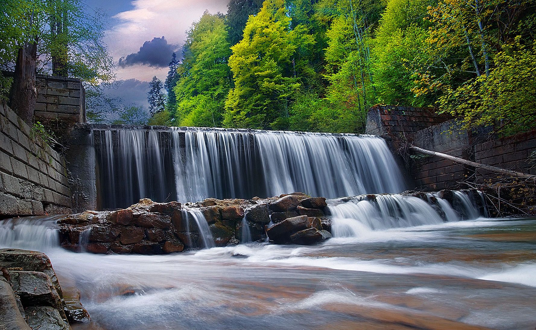 World's Most Mineral and Thermal Spring Waters, Romania sets world record