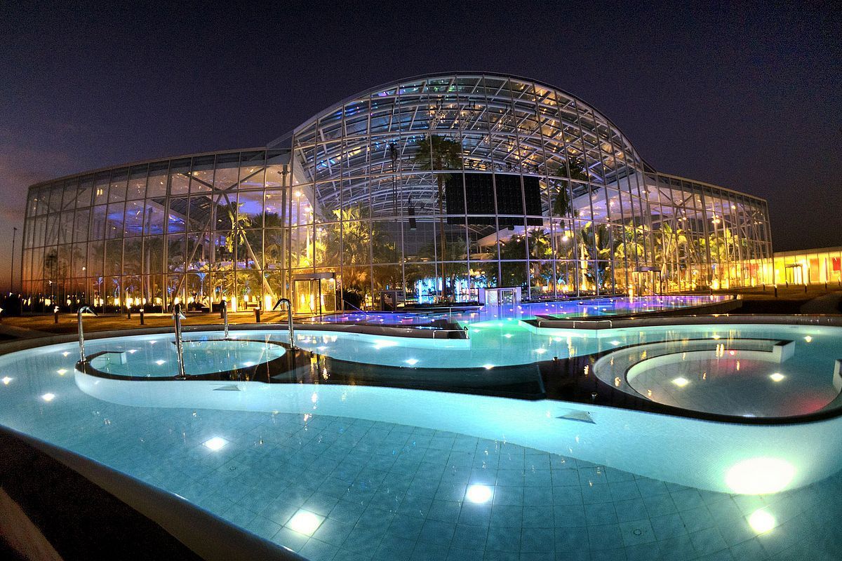 World's First LEED Platinum Thermal Spa, Therme Bucharest  sets world record