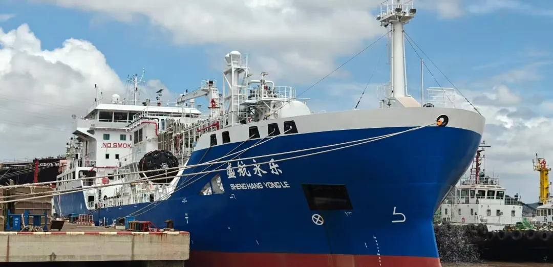 World’s First Ship-To-Ship Green Ammonia Bunkering, China sets world record
