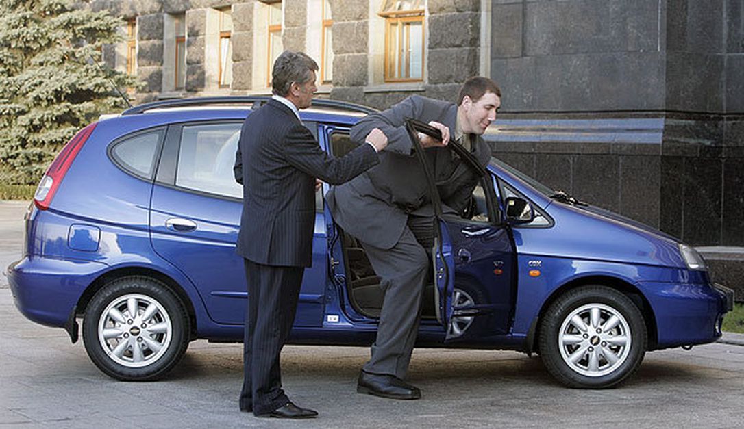 Tallest person in the world: Ukrainian Leonid Stadnik