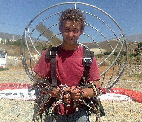 Longest solar-powered flight by paramotor, the Cardozo family sets world record 