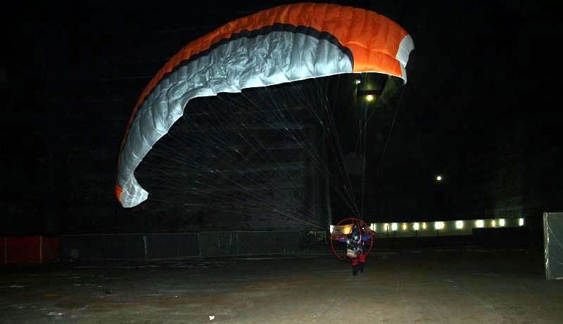 Deepest paramotoring flight: Adi Buzan and Ionut Rites sets world record