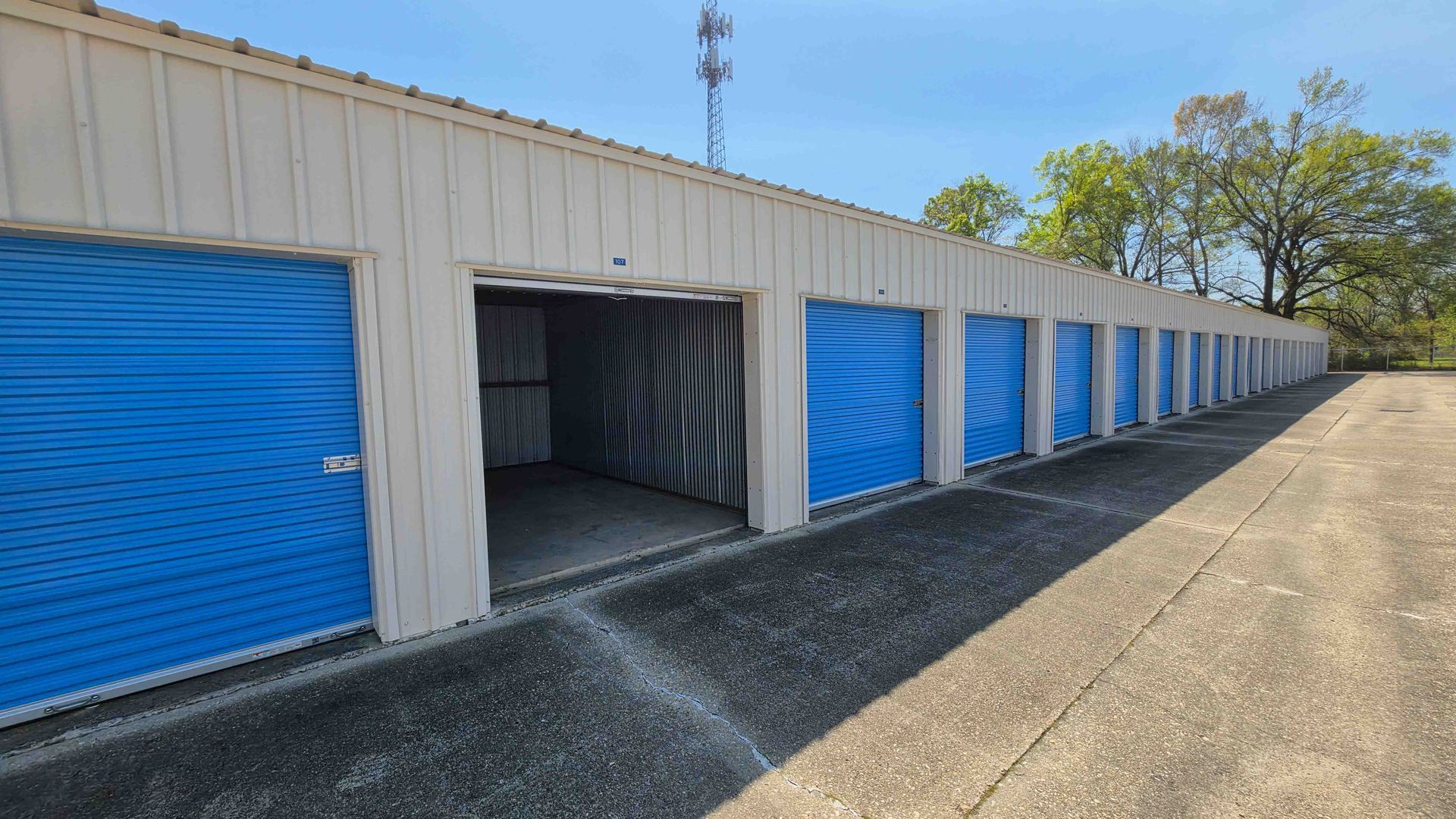 Blue drive-up storage units at Baker Boulevard Storage in Baker, LA