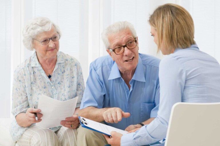 Home Care Worker With Old Lady — Binghamton, NY — iCare Home Services Home Care Worker With Old Lady — Binghamton, NY — iCare Home Services