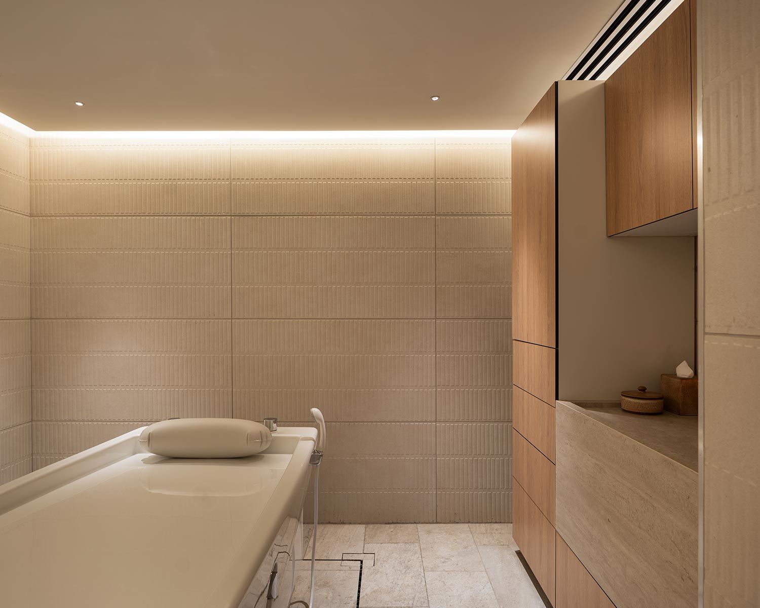 Cassia Wet Treatment Room