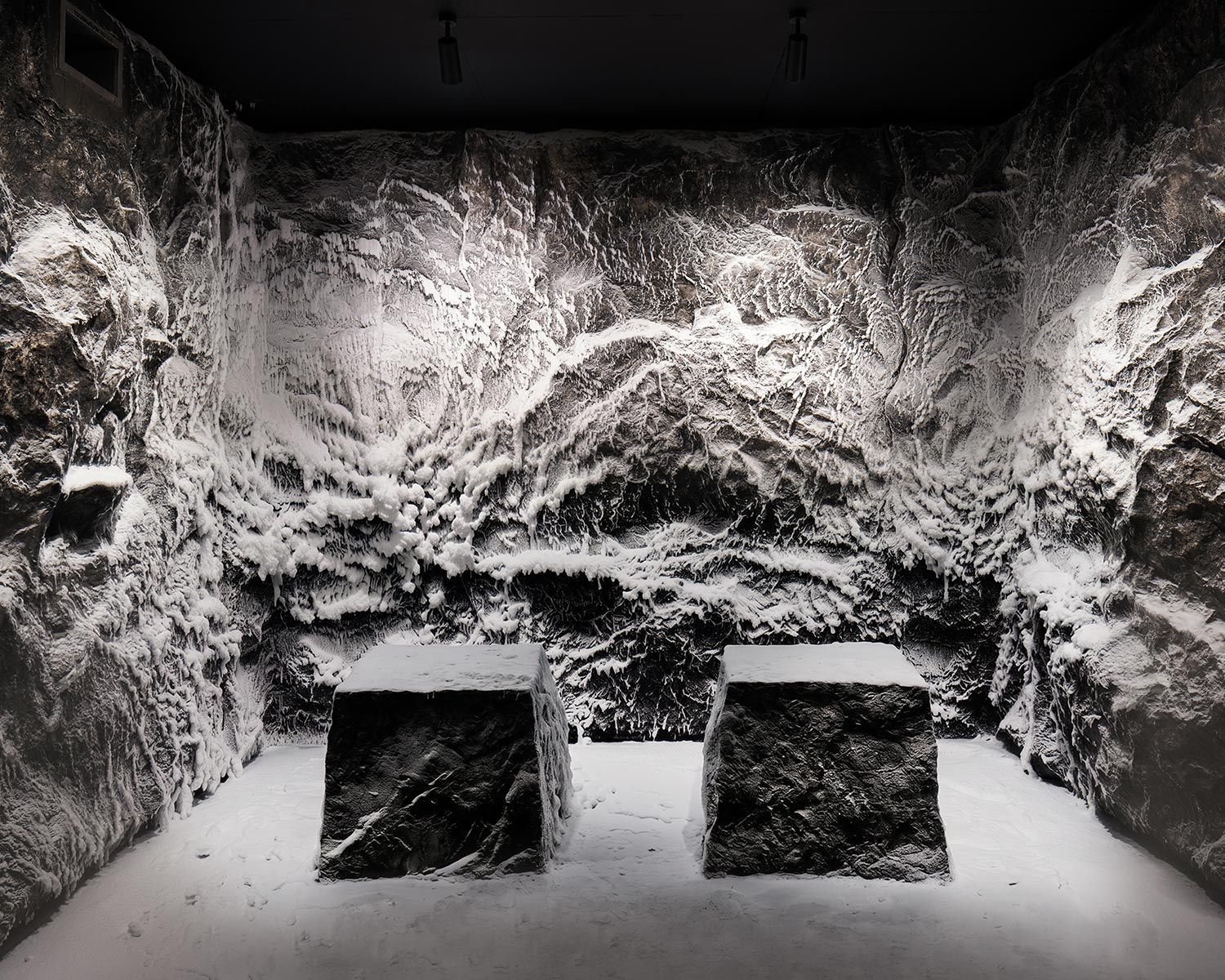 Cassia Jerusalem Snow Room