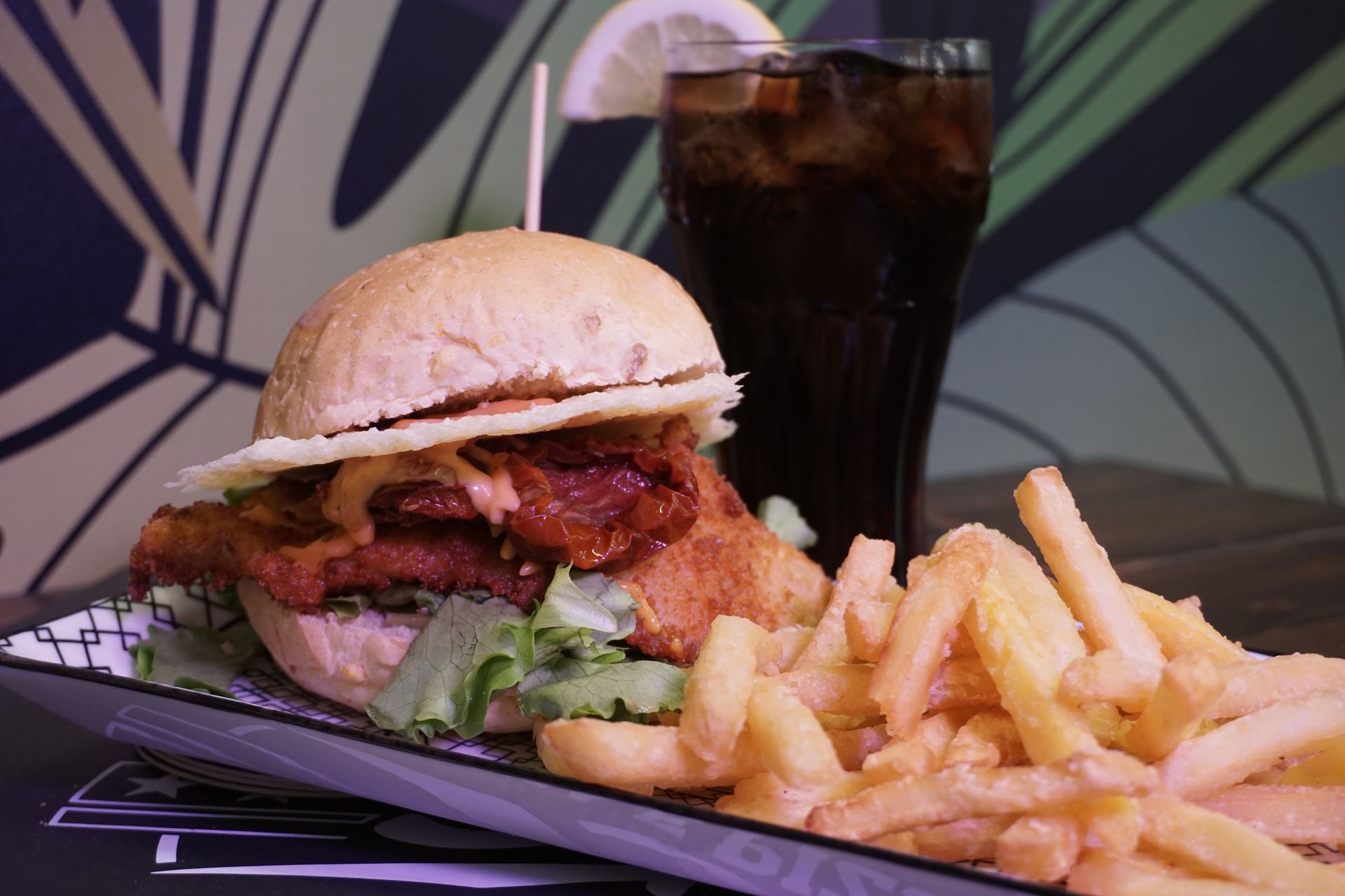 Hamburger e patatine fritte di Bpiù a Buccinasco