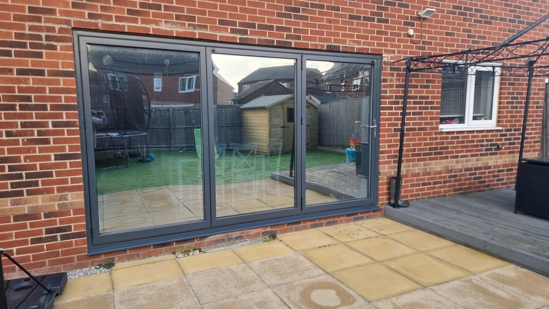 privacy window tint to bifolds