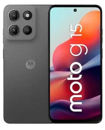 El smartphone Moto G15 se muestra por delante y por detrás en color gris, con triple cámara trasera y pantalla a color.