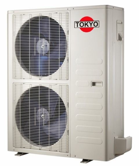 Unidad de aire acondicionado blanca montada en el techo con rejillas de ventilación y un pequeño logotipo.