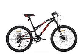 Bicicleta de montaña negra y roja sobre un fondo blanco