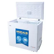Congelador horizontal Midas blanco con la tapa abierta, vista frontal