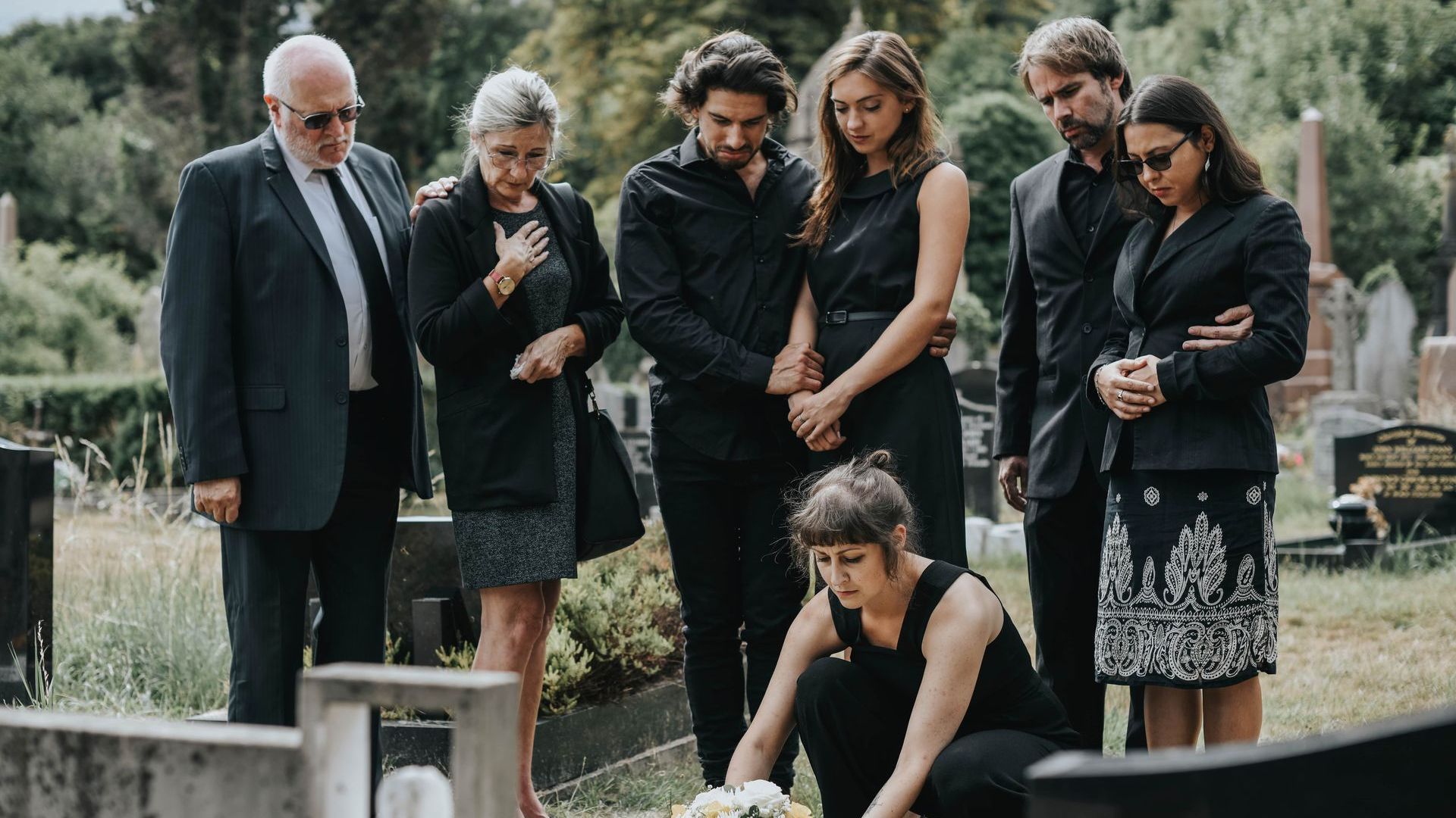 what people wear at funerals