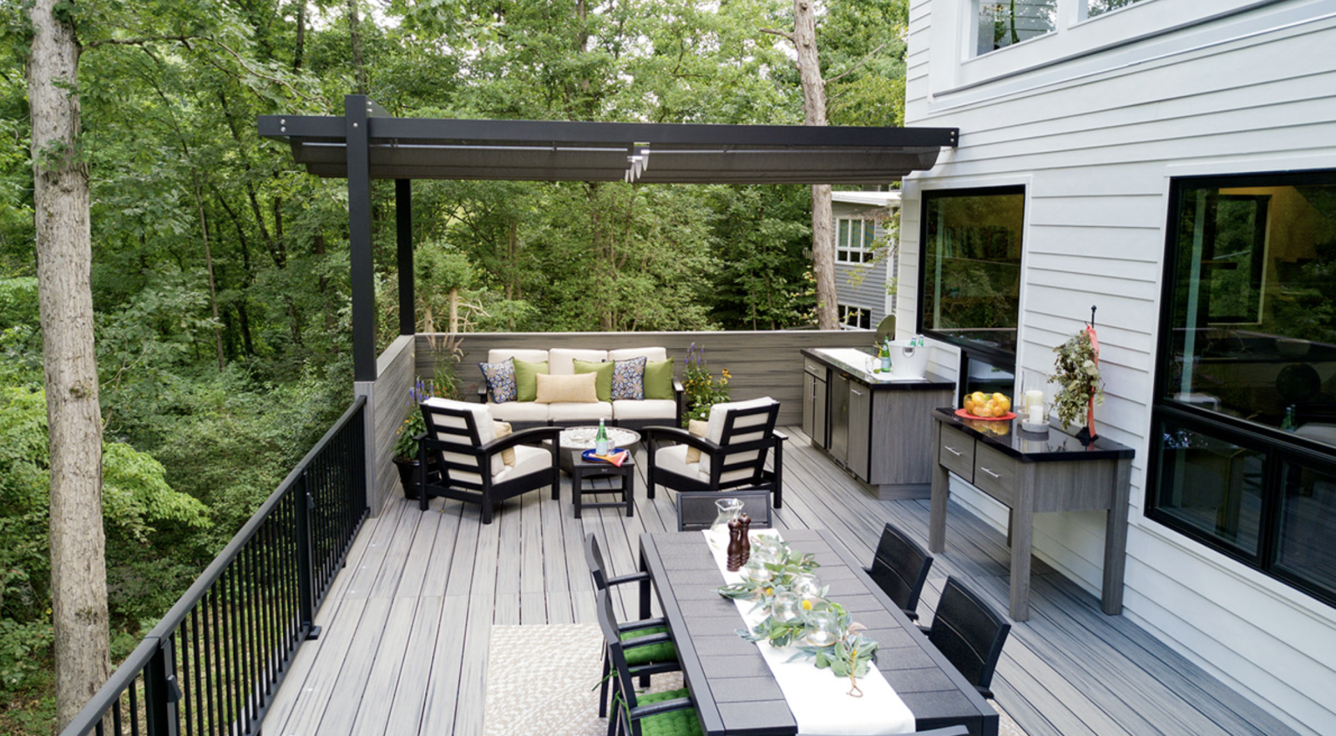 Simple Outdoor Kitchen Reno