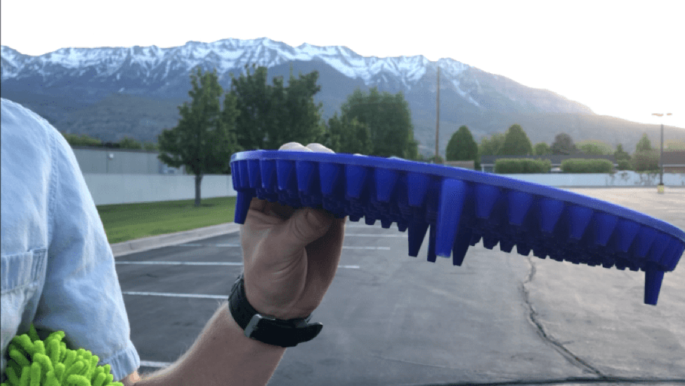 This is a grit guard. It prevents the dirt from mixing with your solution.