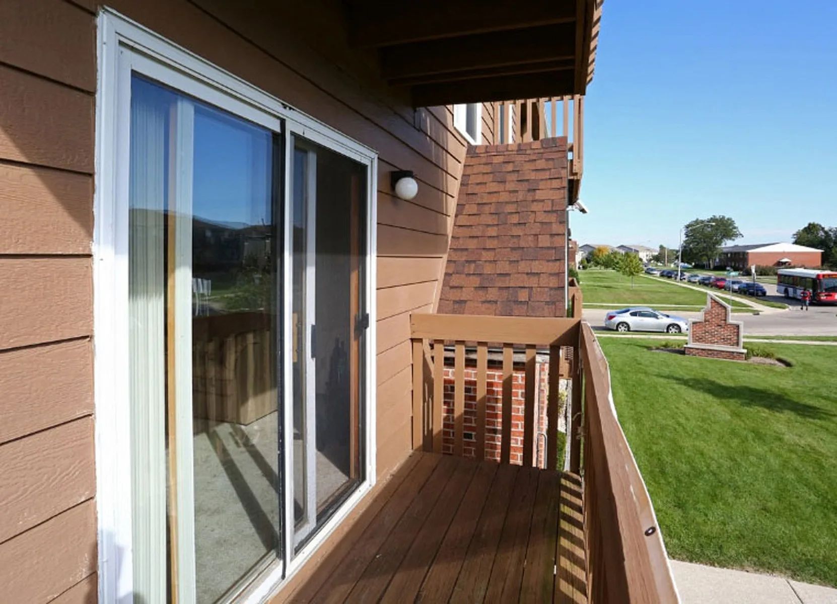 Eco Park Pet Friendly Apartments in DeKalb, IL