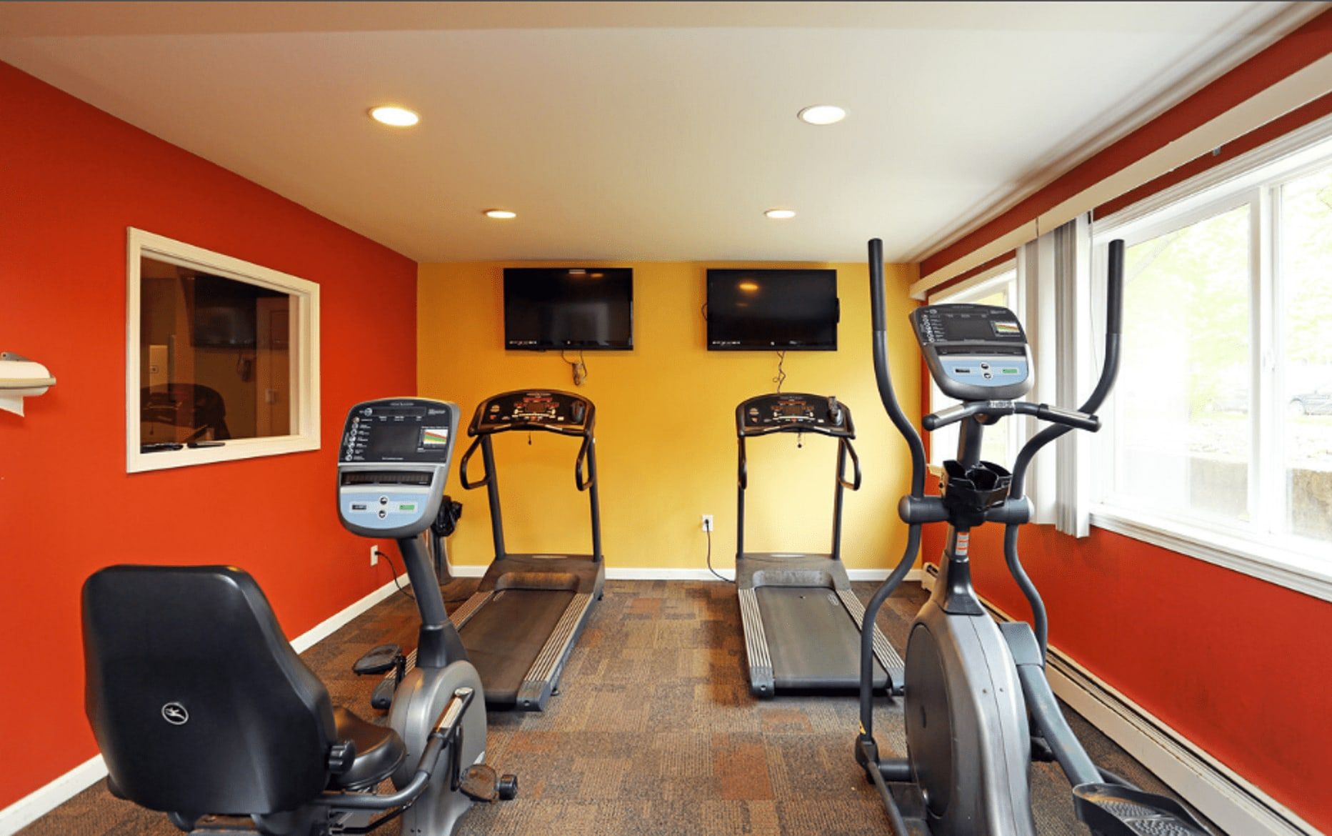 Pine Ridge Moline, IL Apartment Homes