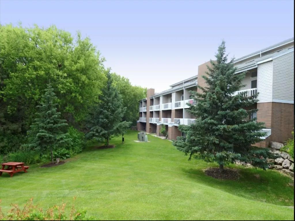 Summit Hill Apartment Homes in Madison, WI