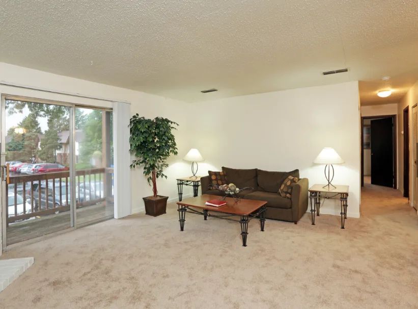 Chateau Knoll Apartment Homes in Bettendorf, Iowa