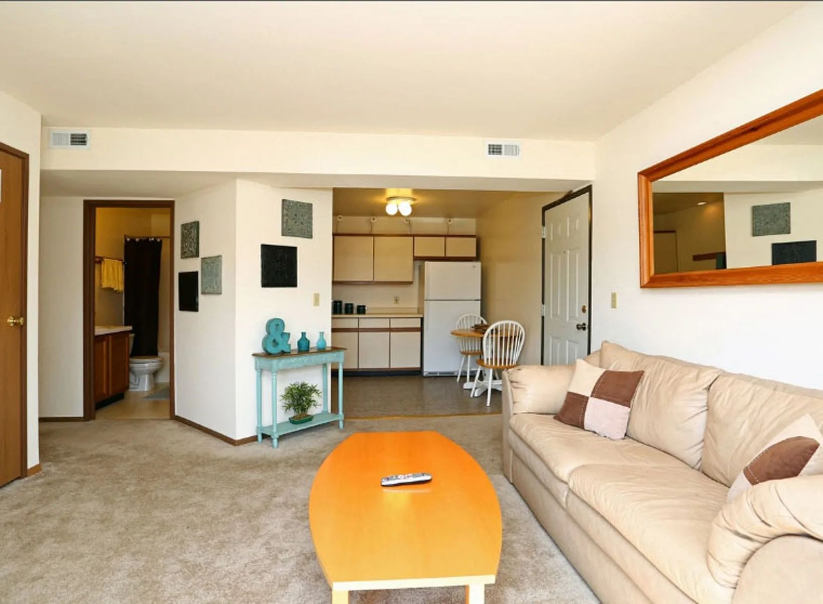 Eco Park Pet Friendly Apartments in DeKalb, IL