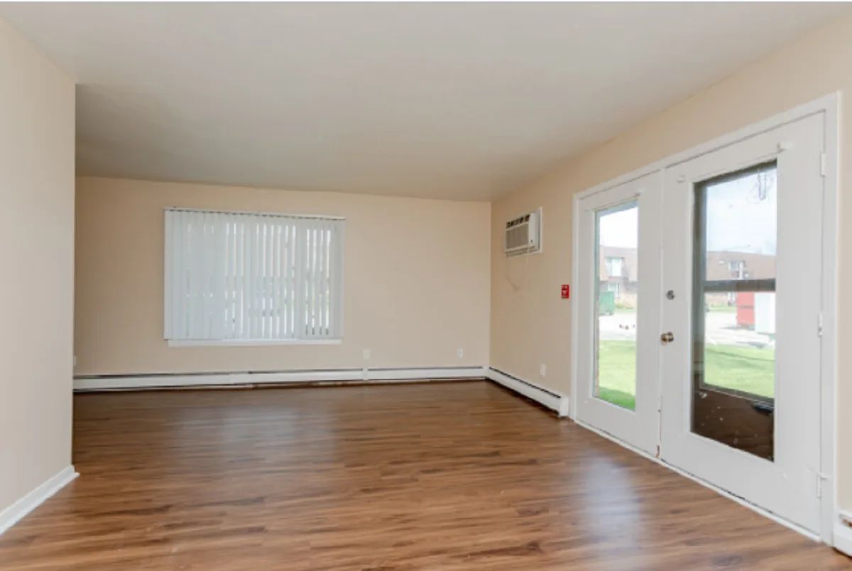 Crosstown of Sun Prairie Pet Friendly Apartments