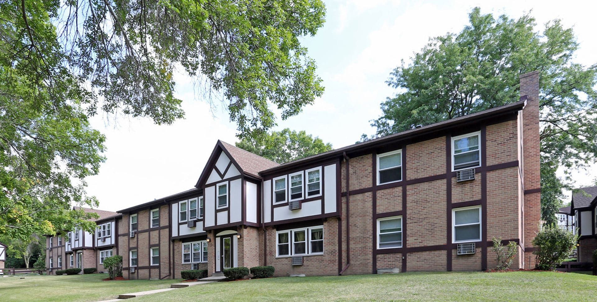 Kensington Pointe 405 Moorland Rd, Madison, WI 53713