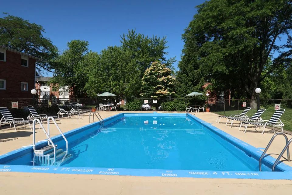 Pine Ridge Moline, IL Apartment Homes