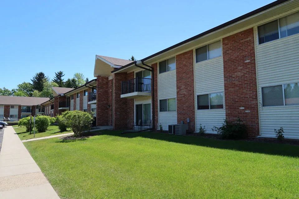 River Place Apartment Homes Brown Deer, WI