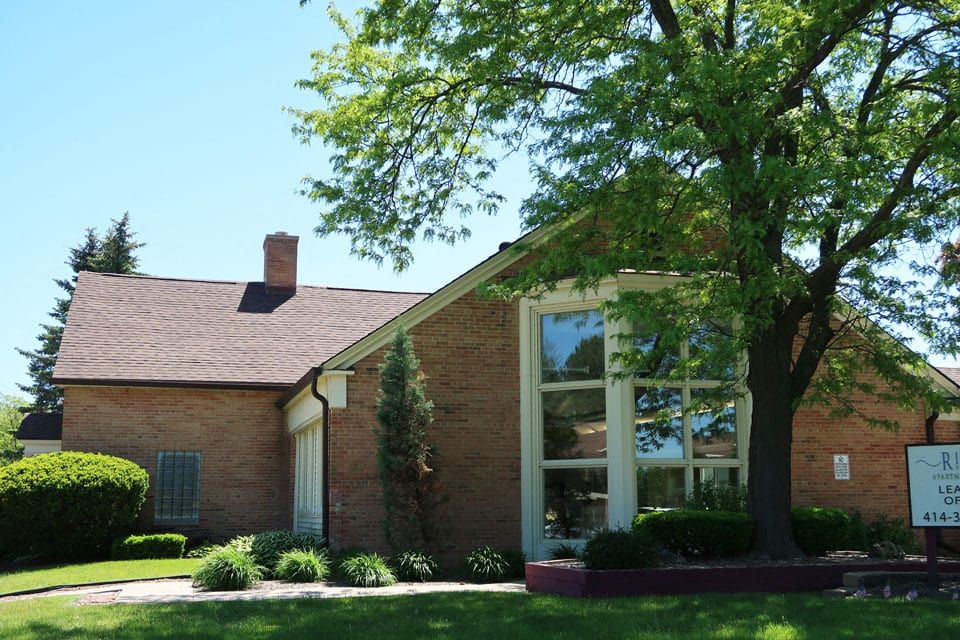 River Place Apartment Homes Brown Deer, WI