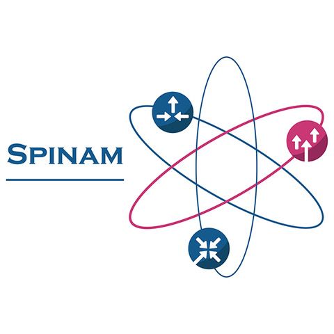 Het logo "SPINAM" met een gestileerde blauw-rode atoomgrafiek met pictogrammen en richtingpijlen.