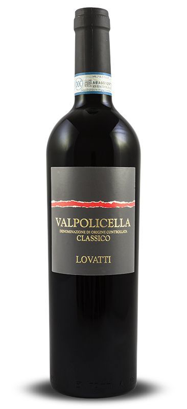 Een fles valpolicella classico wijn op een witte achtergrond
