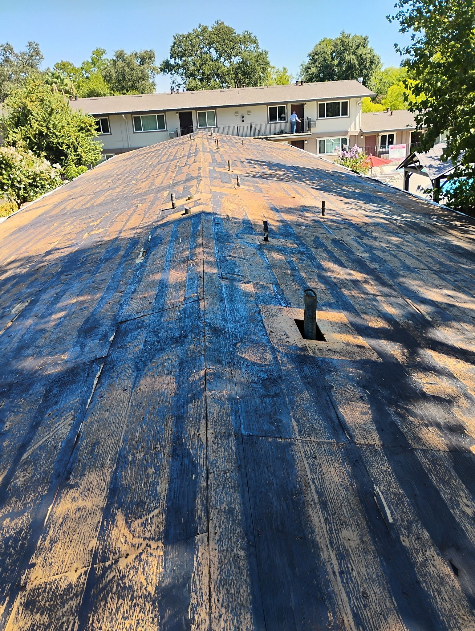 Carmichael Multi-Family Commercial Roof Tear-Off and Safe Debris Extraction