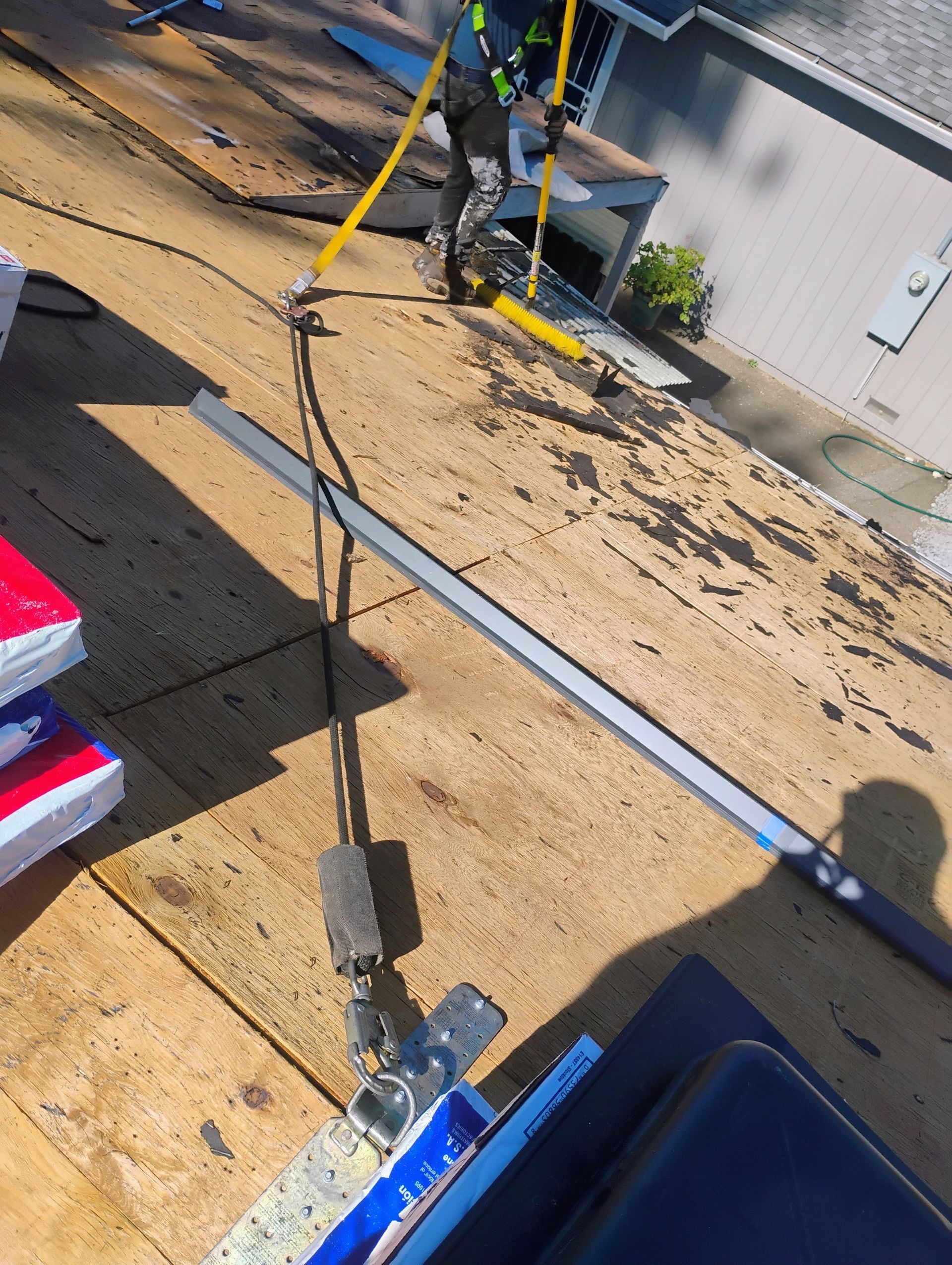 Shasta Lake Residential GAF Timberline HDZ Roof Upgrade