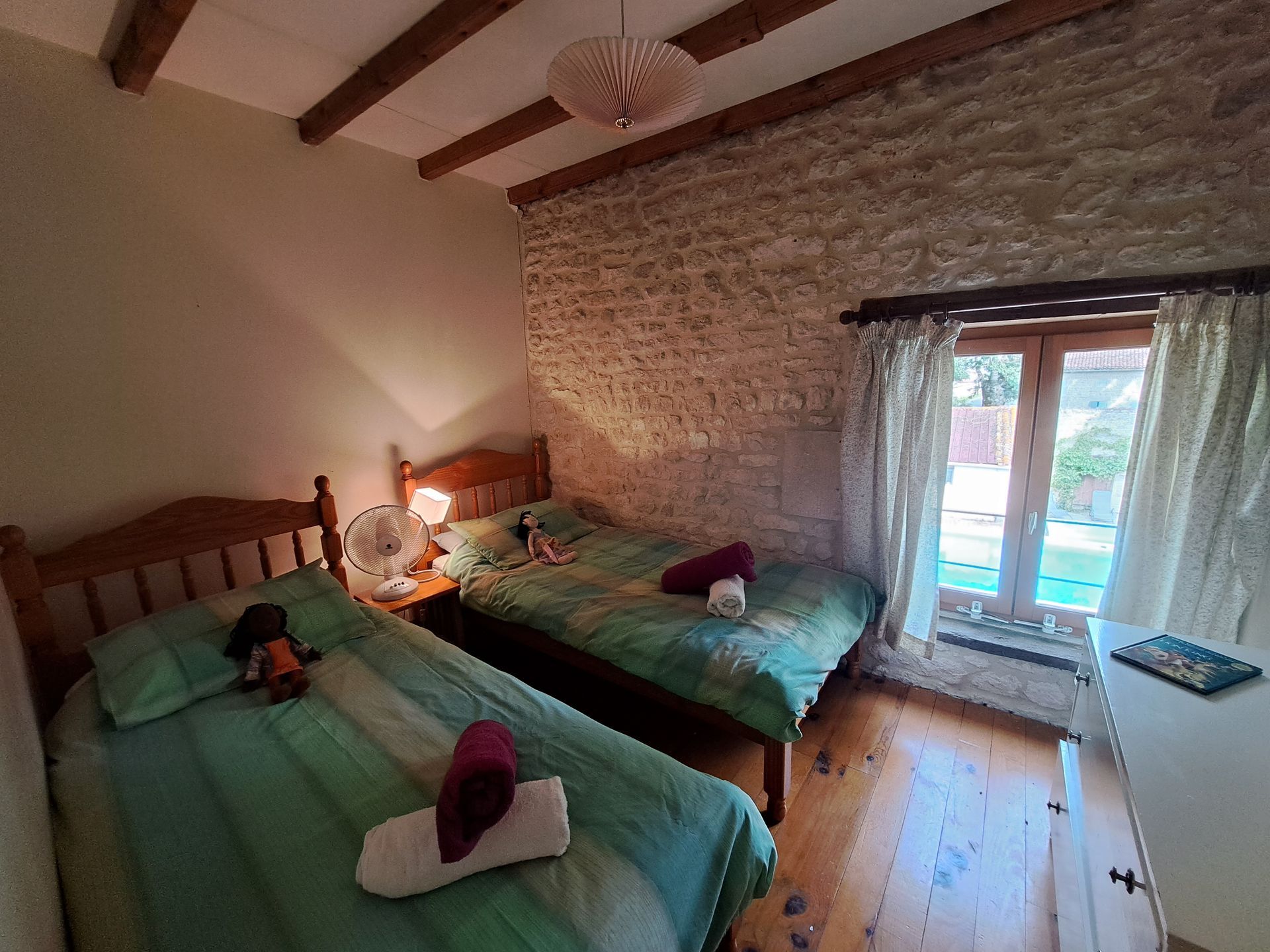 chambre enfants avec deux lit simple