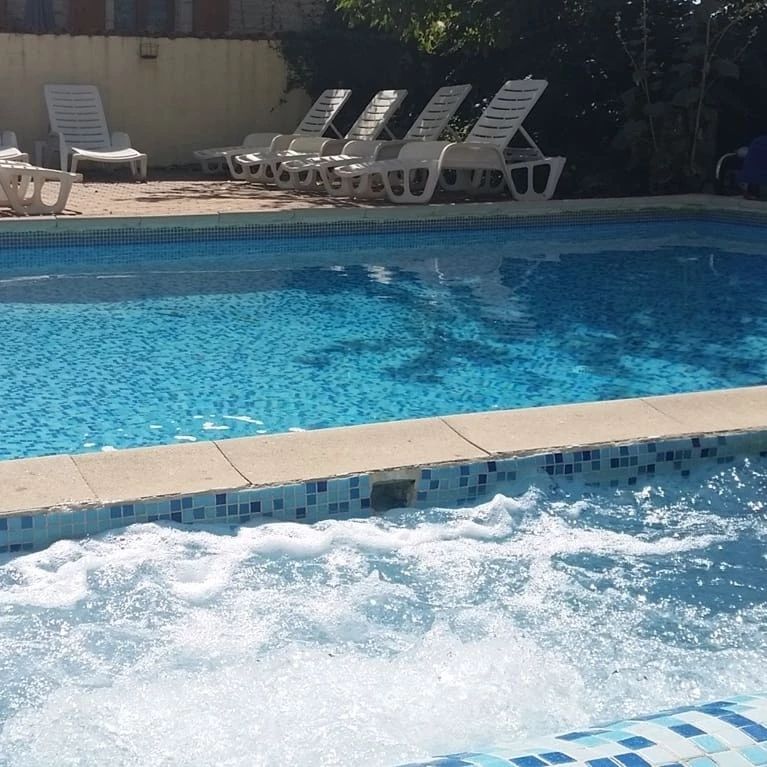 bubble pool