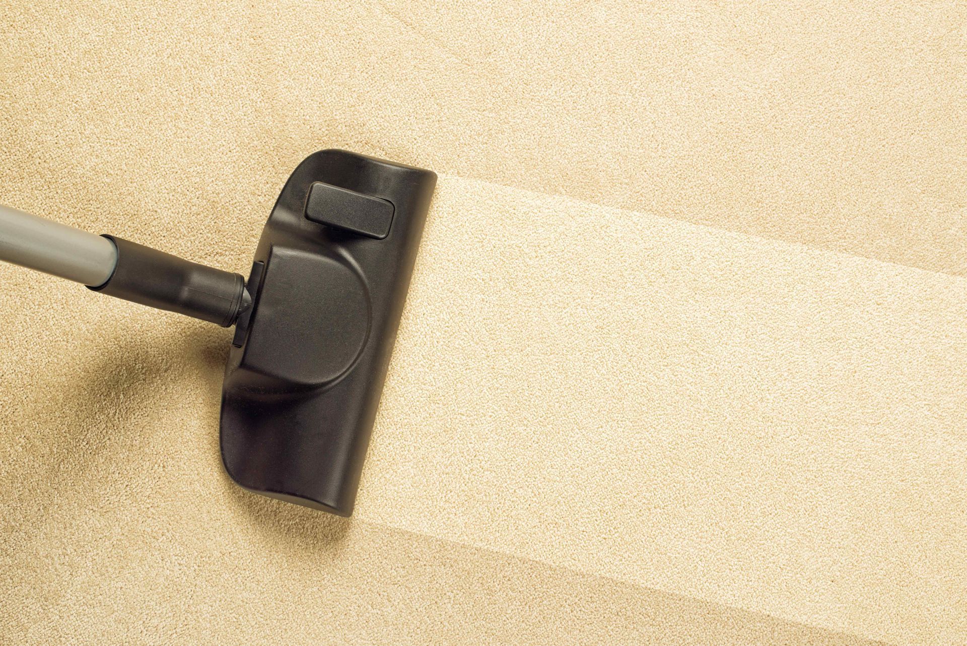 Cleaning a dirty carpet