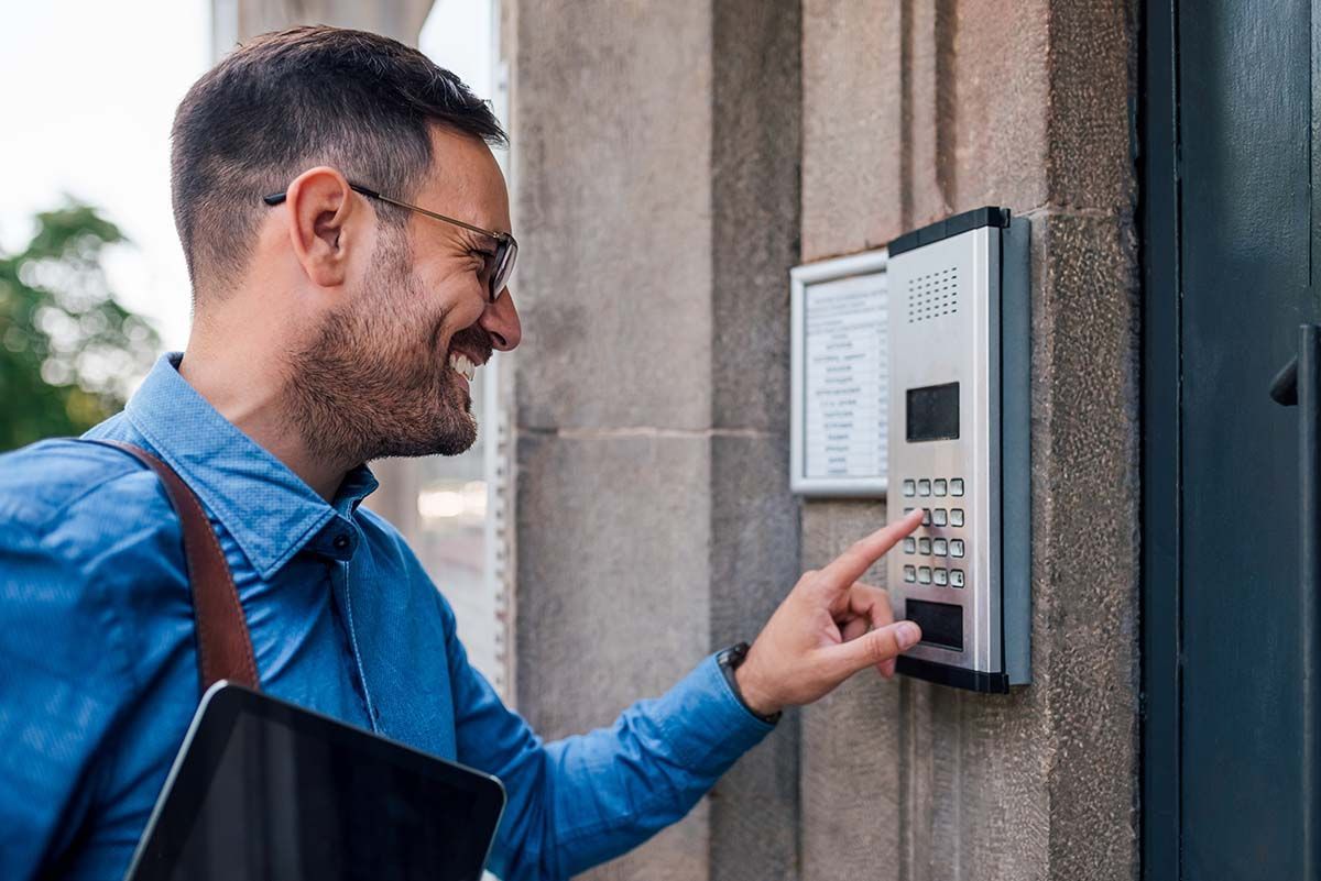 intercom system outside of a business in NYC