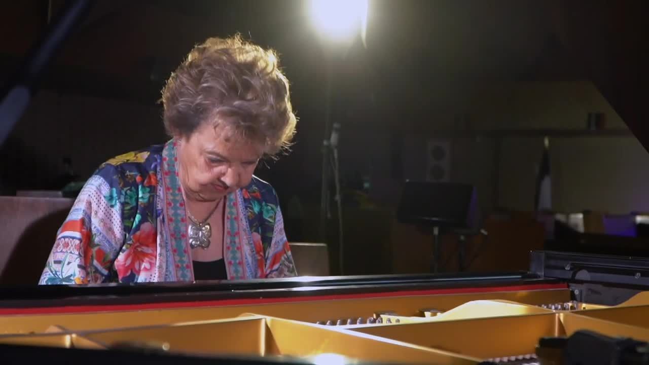 CD TRACKS WITH PIANO SOLO MUSIC