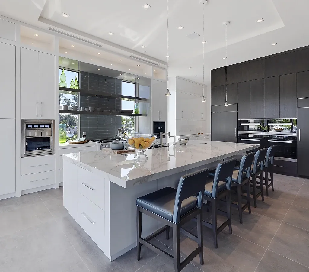 Luxury custom kitchen cabinets by Kitchen & Bath Studios Inc Coconut Creek Florida.
