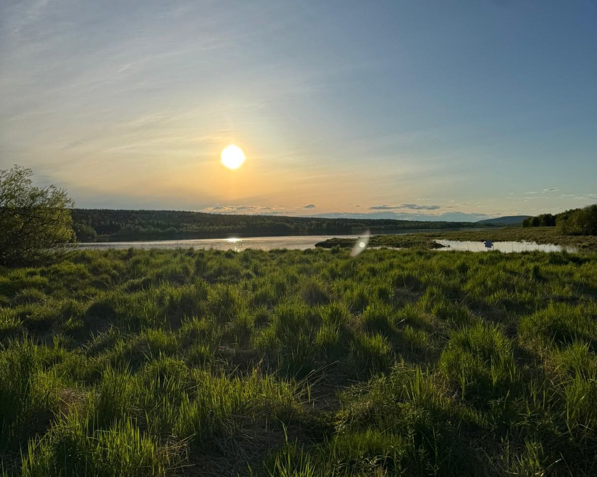 Green river valley with sunshine