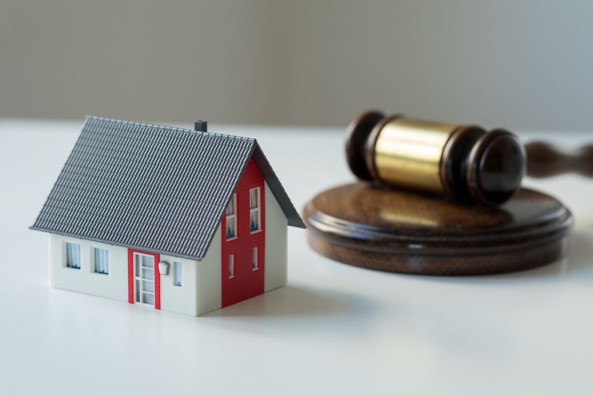 Navigating California Real Estate Laws A Handbook for Property Managers