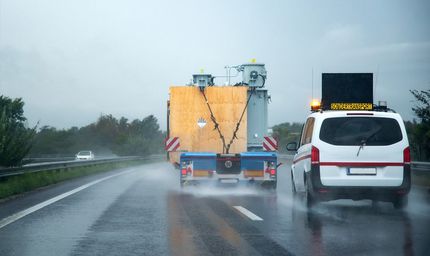 Pilot and Escort Services — Ingleburn, NSW — Roads & Traffic Management Services Pilot and Escort Services — Ingleburn, NSW — Roads & Traffic Management Services