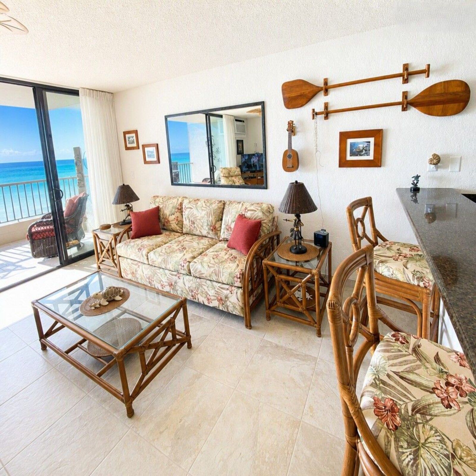 A22 living room with sofa, dining table and view to the ocean