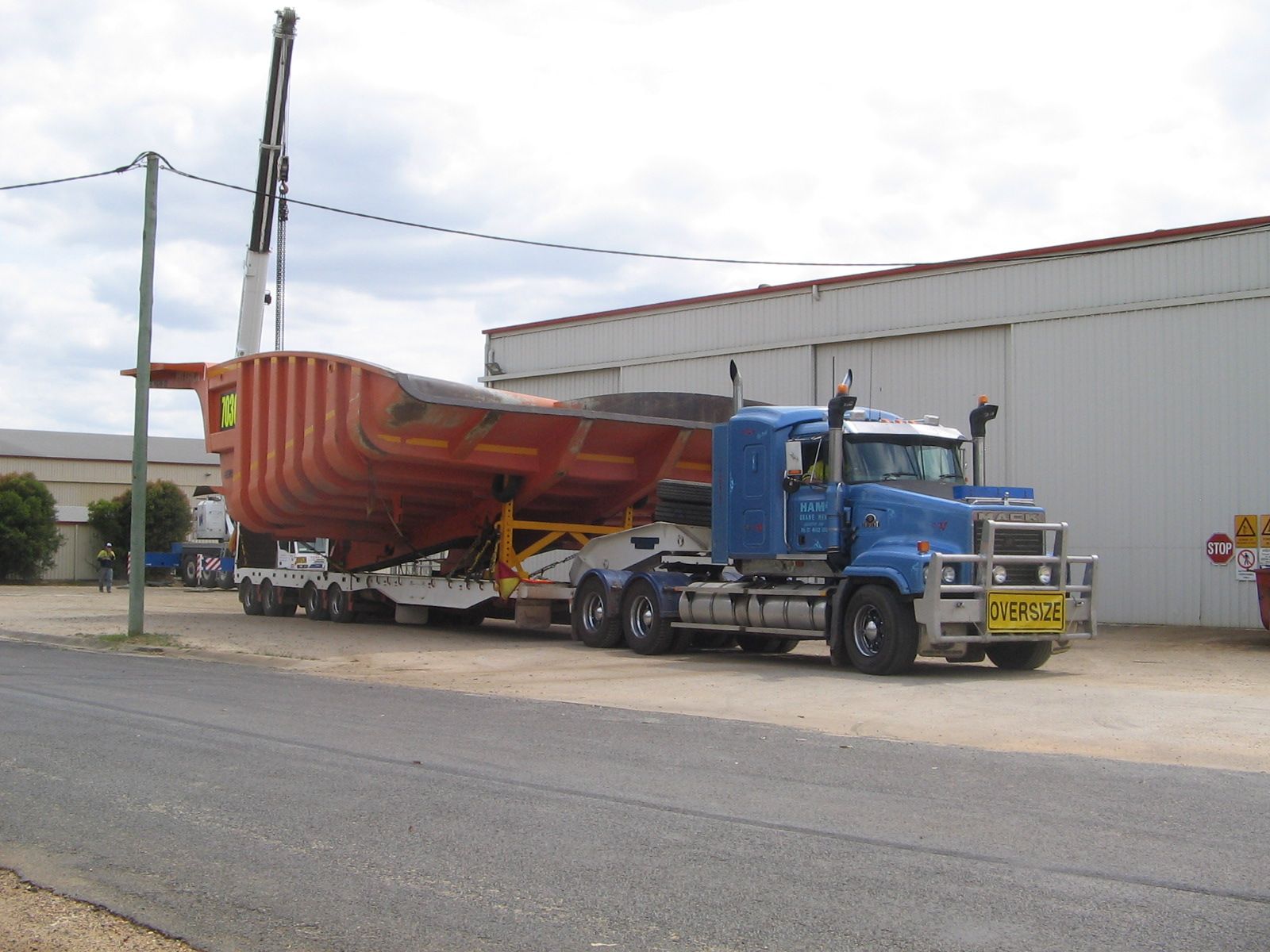 Crane & Lift Hire Kingaroy, QLD Hams Crane Hire