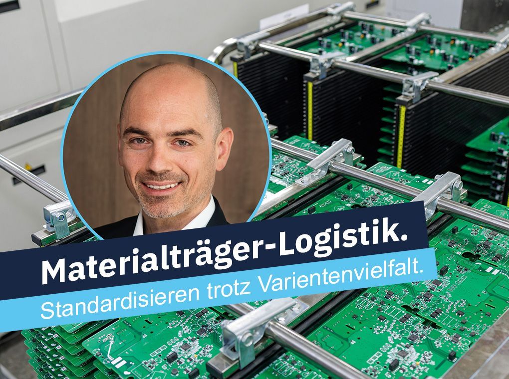 Mann im Kreis vor Lagerhalle mit Text: „Materialträger im Umlauf. Wie Lagerstrukturen den Fluss ordnen.“