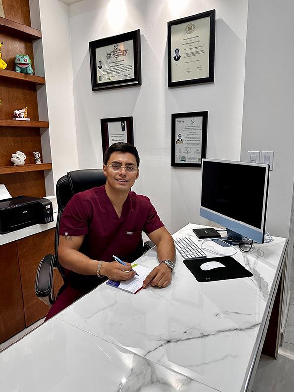 Médico otorrinolaringólogo