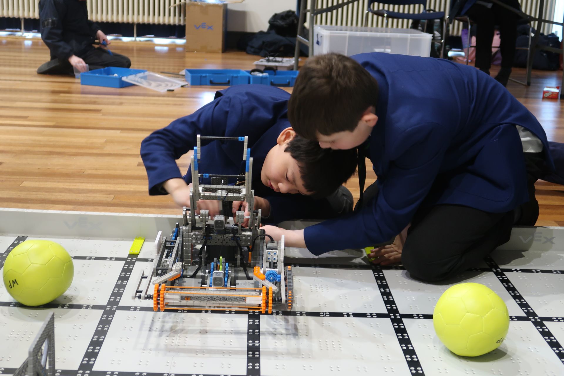Senior and Lower School Pupils Collaborate for VEX Robotics Success