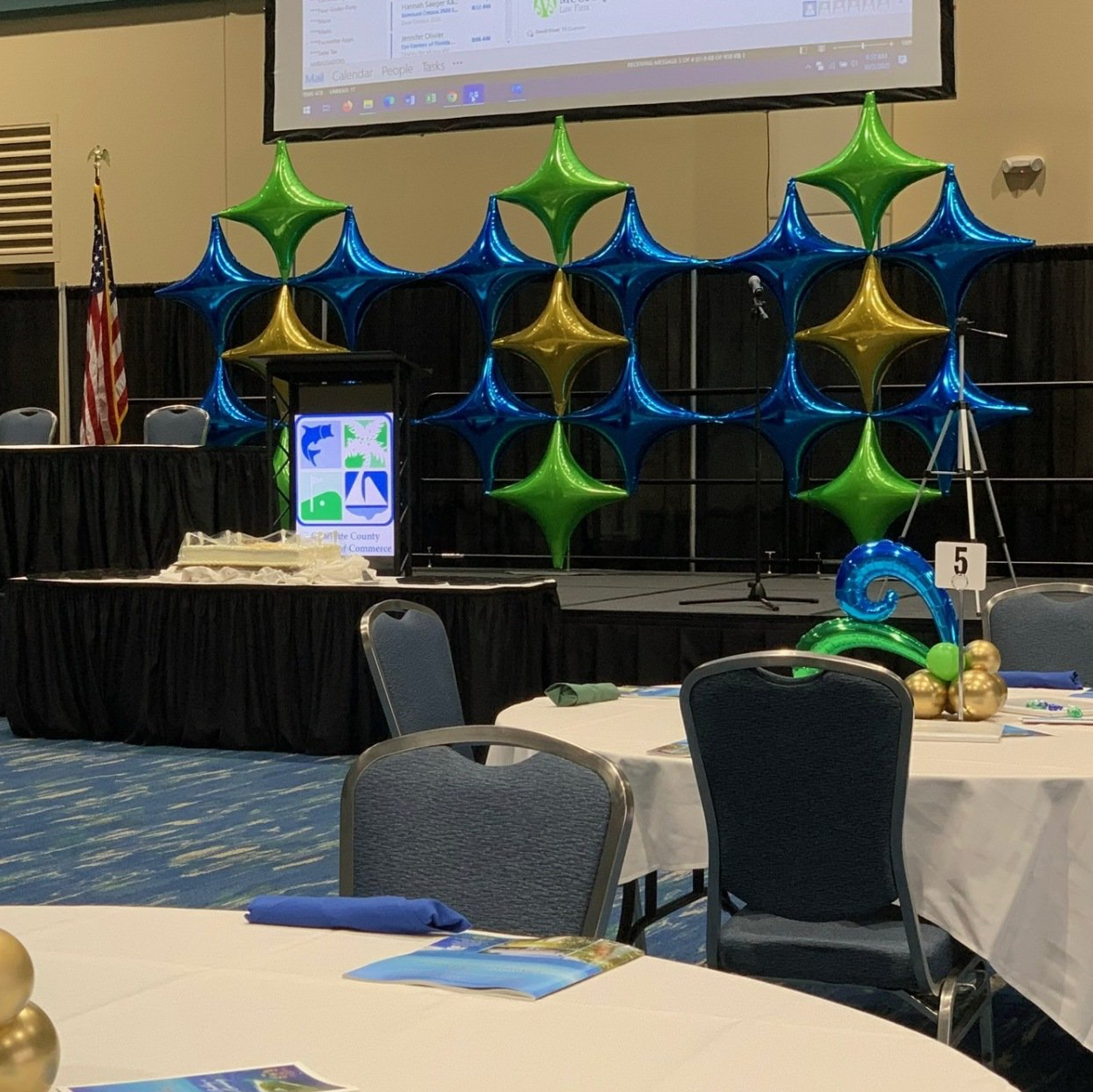 Spruce up the stage and everyone is a winner!